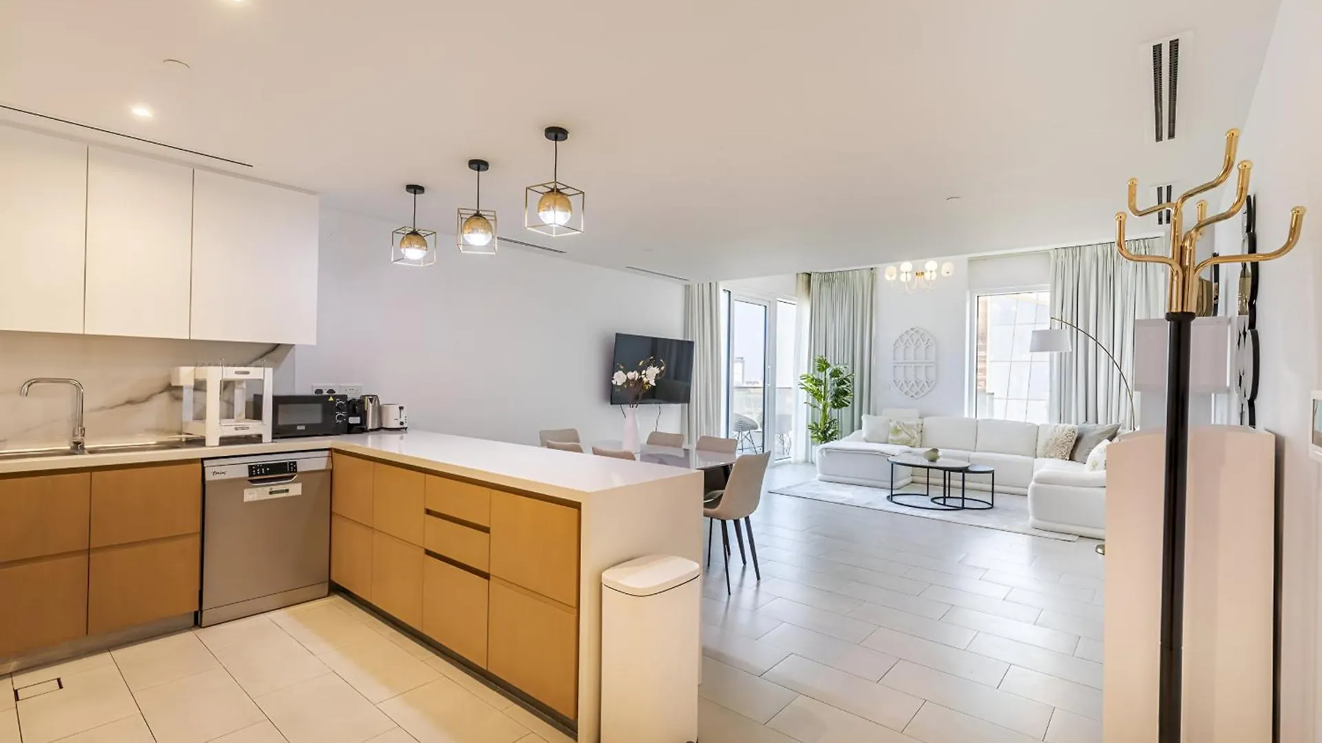 Extravagant 2Bdr Apartment In Jbr Dubai